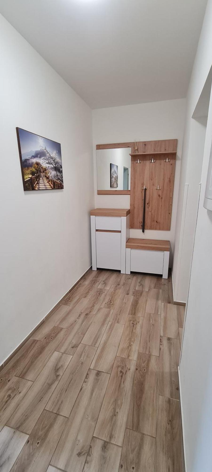 Apartmany Zirec ดวูร์กราโลเว นัด ลาเบม ภายนอก รูปภาพ